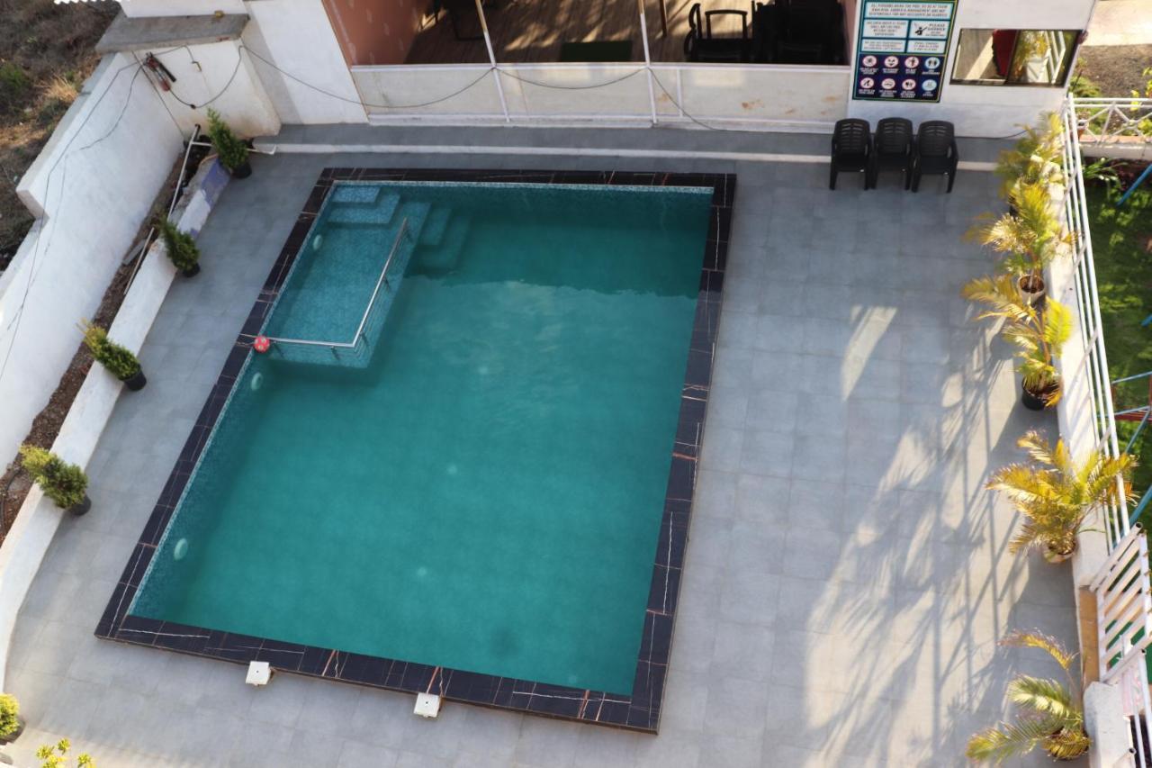 Sunshine Sea View Hotel Alibag Exterior photo